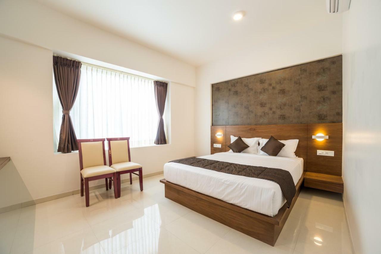 Heritage Inn Mysore Exterior foto